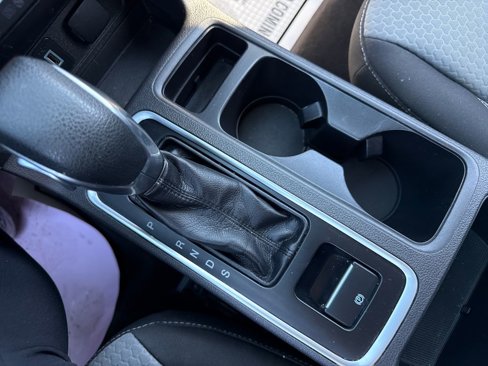 Used 2019 Ford Escape SE image 30