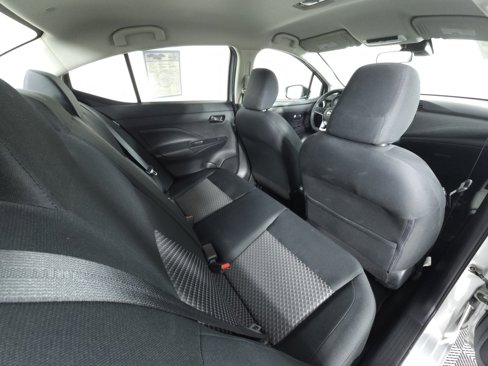 Used 2020 Nissan Versa S image 17