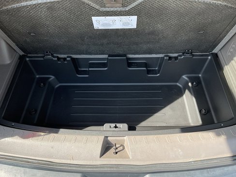 Used 2020 Chevrolet Traverse LT w/ LT Premium Package image 14