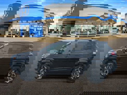 Used 2019 Jeep Cherokee Trailhawk w/ Cold Weather Group image 5