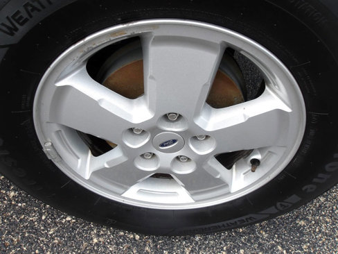 Used 2009 Ford Escape XLT image 25