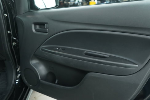 Used 2022 Mitsubishi Mirage ES image 9