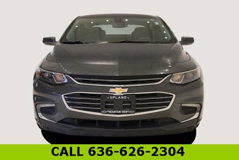 Used 2017 Chevrolet Malibu LT image 3