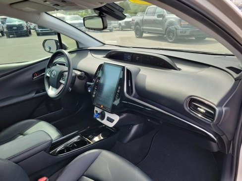Used 2019 Toyota Prius Prime Advanced image 29