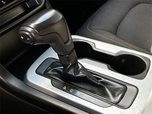 Used 2018 Chevrolet Colorado LT image 16