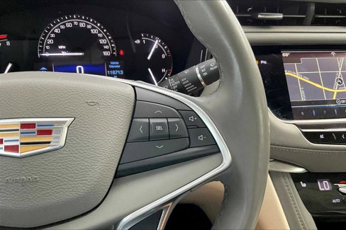 Used 2017 Cadillac XT5 Luxury w/ Driver Awareness Package image 24