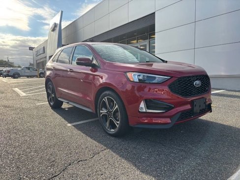 Used 2021 Ford Edge ST image 1