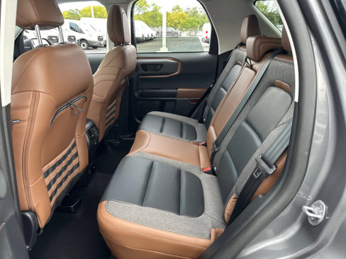 Certified 2023 Ford Bronco Sport Outer Banks w/ Tech Package image 32