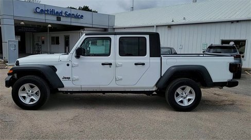 Used 2023 Jeep Gladiator Sport image 5