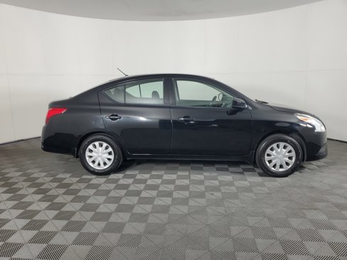 Used 2016 Nissan Versa S image 3