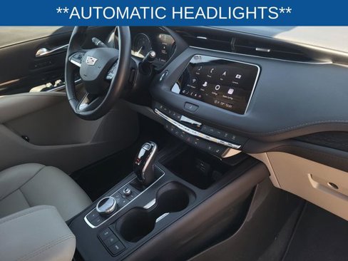 Used 2022 Cadillac XT4 Premium Luxury w/ Technology Package image 13