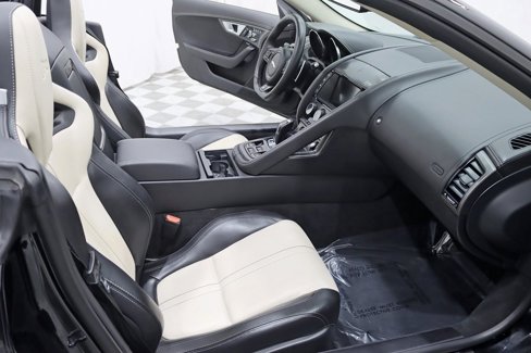 Used 2016 Jaguar F-TYPE R w/ Suedecloth Interior Pack image 26