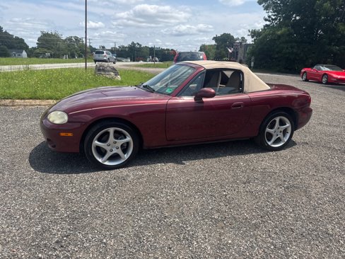 Used 2003 MAZDA MX-5 Miata image 11