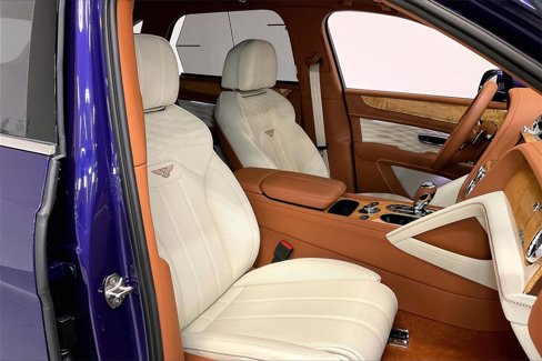 Used 2024 Bentley Bentayga image 14