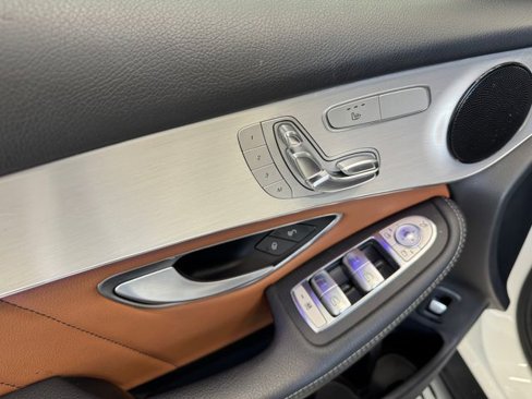 Certified 2021 Mercedes-Benz GLC 300 image 36