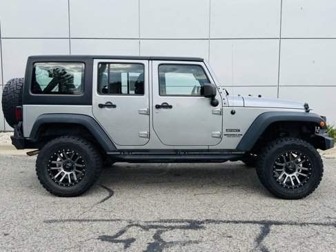 Used 2013 Jeep Wrangler Unlimited Sport image 29