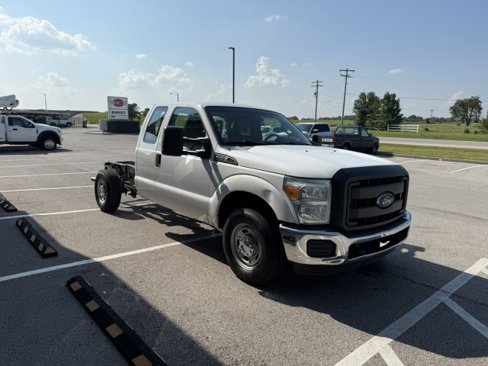 Used 2016 Ford F250 XL w/ XL Value Package image 3