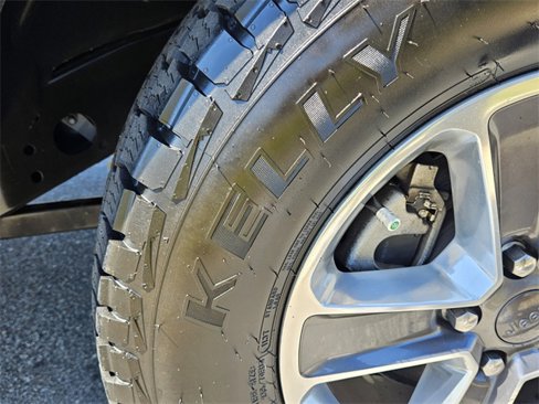 Used 2022 Jeep Wrangler Unlimited Sahara w/ Cold Weather Group image 20