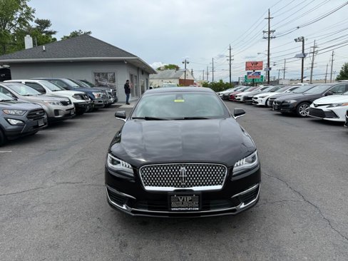 Used 2020 Lincoln MKZ image 2