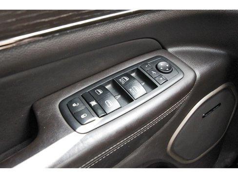 Used 2015 Jeep Grand Cherokee Summit image 17
