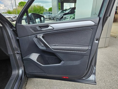 Used 2024 Volkswagen Tiguan S image 15