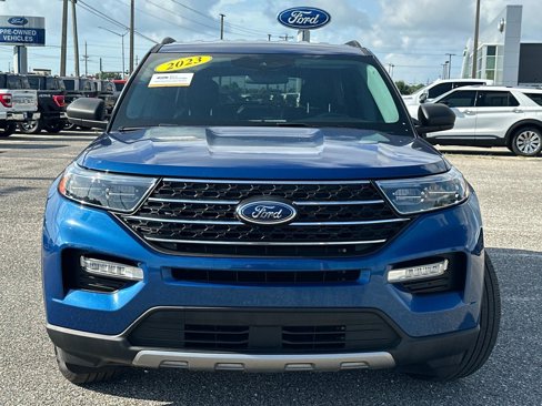 Certified 2023 Ford Explorer XLT w/ Equipment Group 202A image 2
