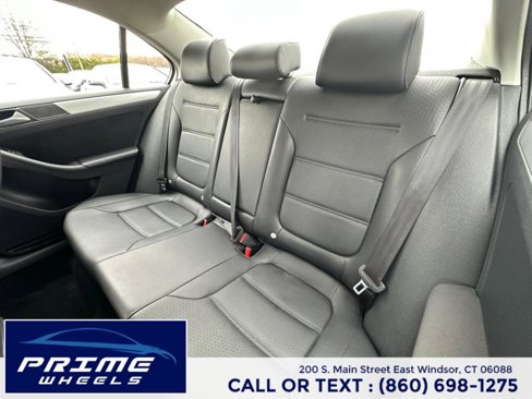 Used 2013 Volkswagen Jetta SE image 16