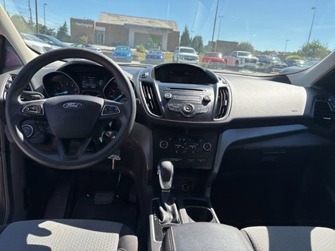 Used 2018 Ford Escape SE image 22