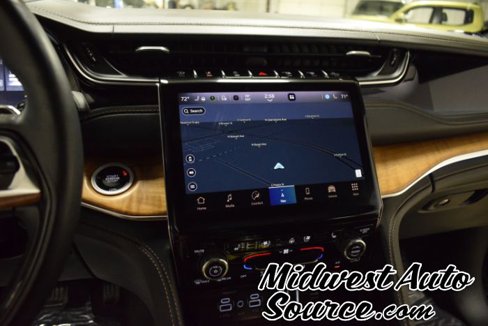 Used 2024 Jeep Grand Cherokee Summit image 21