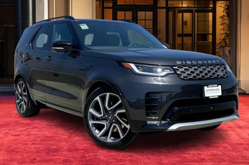 Used 2024 Land Rover Discovery Metropolitan Edition image 2