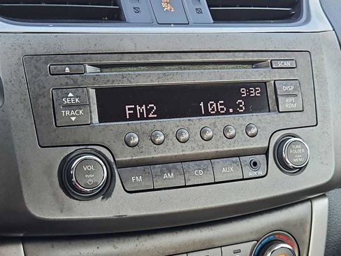 Used 2014 Nissan Sentra SV image 13