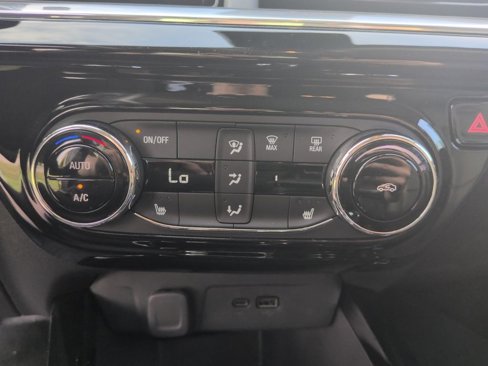 New 2025 Chevrolet Trax ACTIV w/ Driver Confidence Package image 17