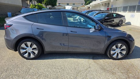 Used 2023 Tesla Model Y Long Range image 4