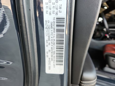 Used 2018 Dodge Durango SRT w/ SRT Interior Appearance Group image 25