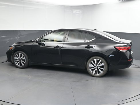 Used 2020 Nissan Sentra SV image 5
