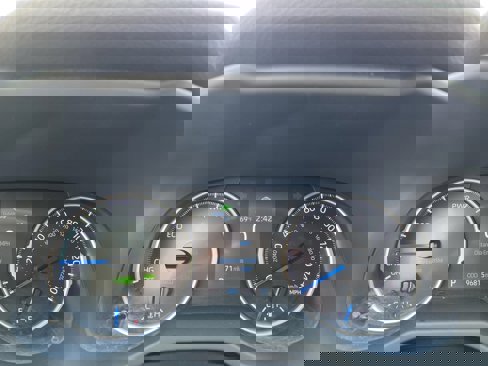 Certified 2019 Toyota RAV4 LE image 14