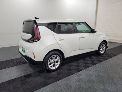 Used 2023 Kia Soul LX w/ LX Technology Package image 10