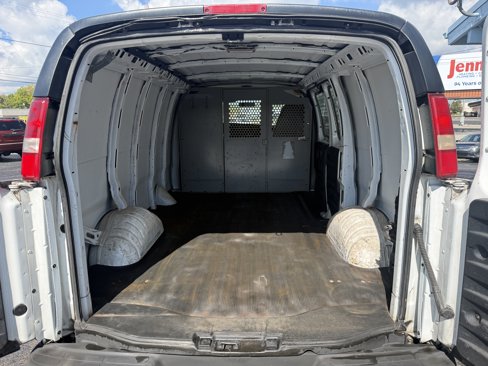 Used 2008 Chevrolet Express 2500 image 20