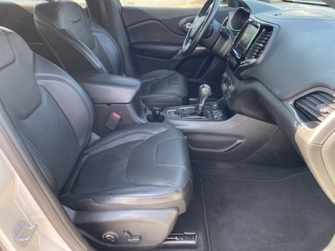 Used 2019 Jeep Cherokee High Altitude image 26
