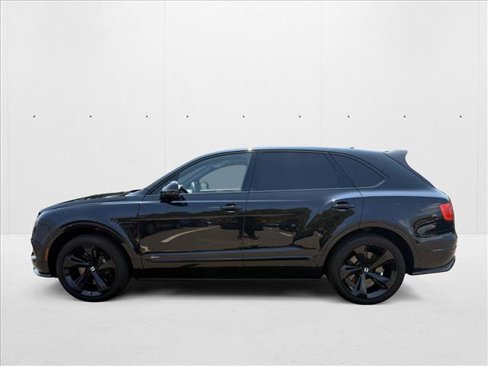 Used 2018 Bentley Bentayga image 3