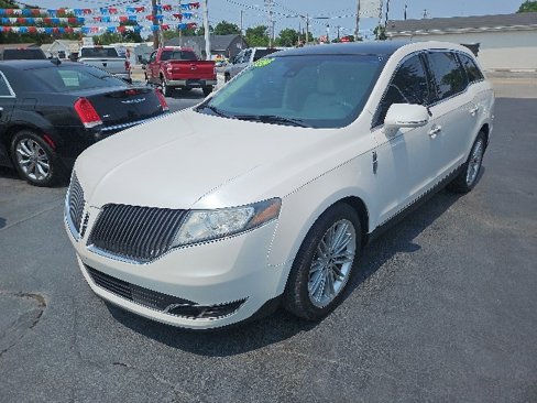 Used 2014 Lincoln MKT AWD w/ Equipment Group 201A image 6