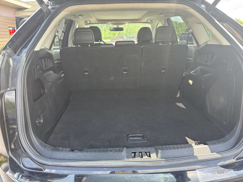 Used 2018 Ford Edge Titanium w/ Equipment Group 301A image 9
