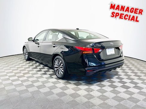 Used 2023 Nissan Altima 2.5 SV image 6