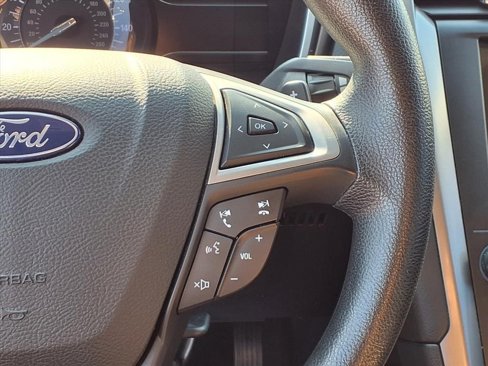 Used 2019 Ford Fusion SE image 19