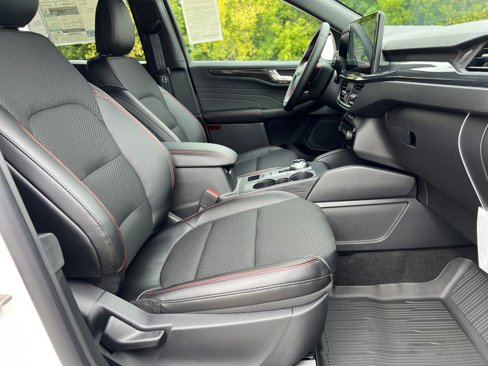 New 2025 Ford Escape ST-Line image 31