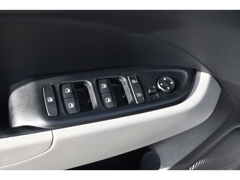 New 2025 Hyundai Venue SEL image 17