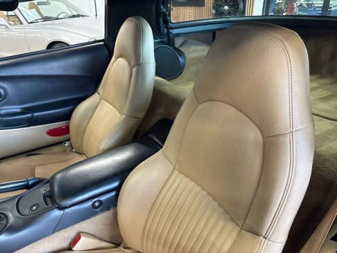 Used 2002 Chevrolet Corvette Coupe image 39