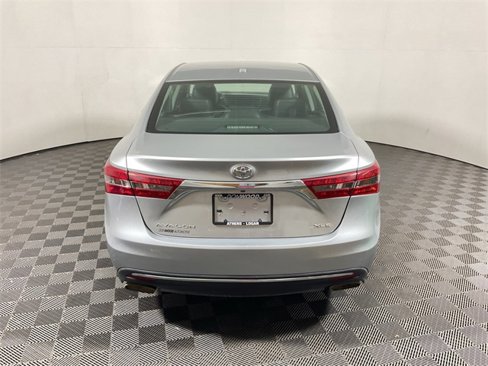 Used 2016 Toyota Avalon XLE image 12