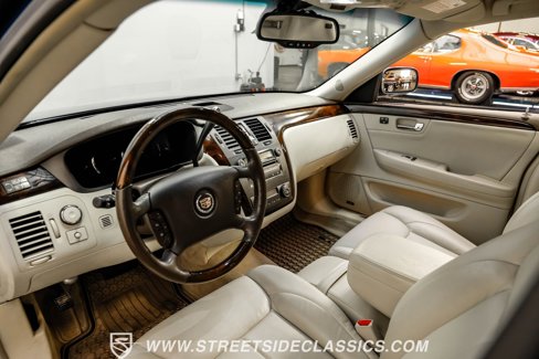 Used 2008 Cadillac DTS Luxury III image 4