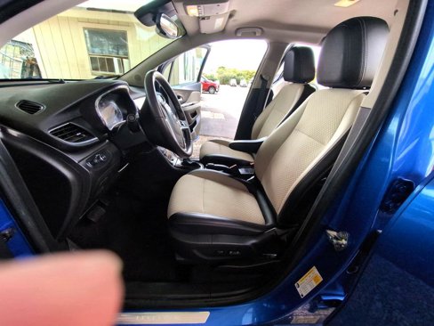 Used 2018 Buick Encore Preferred image 9